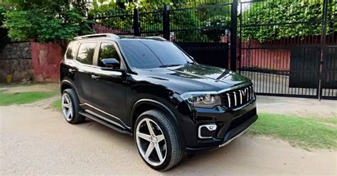 Mahindra Scorpio-N 7 seat SUV modified with 22-inch alloy wheels: Total ...