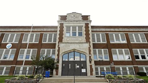 Springfield's three oldest middle schools to get upgrades