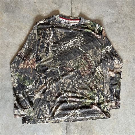 mossy oak camo longsleeve XL - Depop