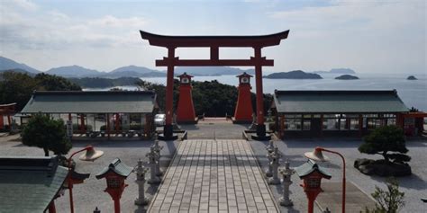 Fukutoku Inari Shrine - Shimonoseki, Yamaguchi - Japan Travel