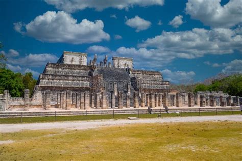 Temple of the Warriors in Chichen Itza, Quintana Roo, Mexico. Mayan ...