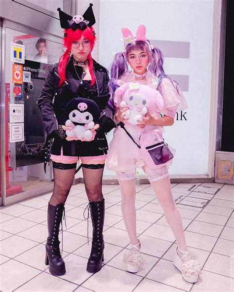 𝙉𝓪𝖔m̶ḯ̷̢ͅ ੈ♡♱ on Twitter | Halloween outfits, Cosplay outfits, Gothic ...