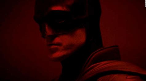 'The Batman' debuts its first trailer with Robert Pattinson as a gritty ...