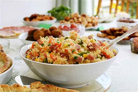 30 Potluck Themes for Work Events