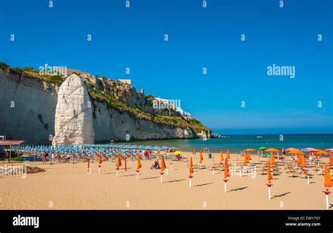 Italy Puglia Gragano Vieste The rock Pizzomunno and the beach Stock ...