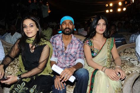 Dhanush - Shruti Haasan Affair sparked Divorce..?