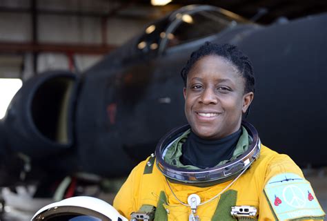 First Black Female U-2 Pilot Soars Up the Ranks to Become Trailblazing ...