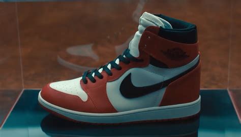 Ben Affleck Matt Damon Nike "AIR" Movie Trailer 2023 | SneakerNews.com