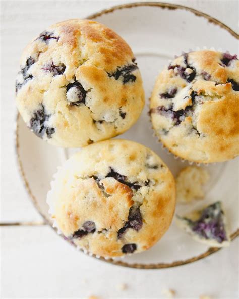 SOUR MILK BLUEBERRY MUFFINS - The Kitchy Kitchen | Sour milk recipes ...