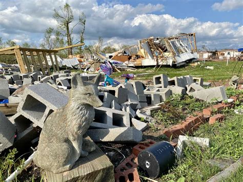 Two Weeks After Hurricane Ida, Tens Of Thousands in Louisiana Are Still ...