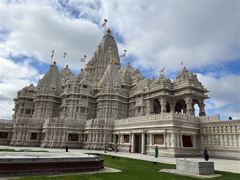 Swaminarayan Akshardham Mandir (Hindu Temple) in Robbinsville, New ...