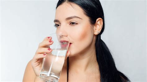 Does Drinking Water Help Your Skin? Learn The Benefits — The Beauty Block