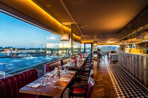 SIX Brasserie Rooftop Bar & Restaurant Cambridge - The Varsity Hotel