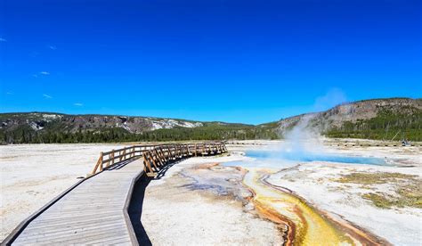 Hot springs in and near Yellowstone: The most impressive places to ...