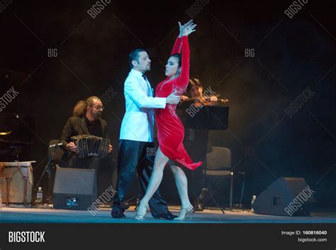 Argentine Tango Image & Photo (Free Trial) | Bigstock