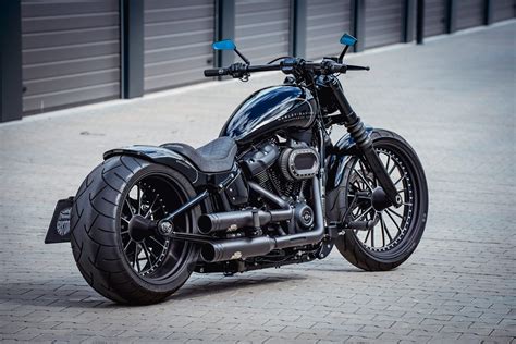 Thunderbike Black Panther - Customized Harley-Davidson Breakout 114