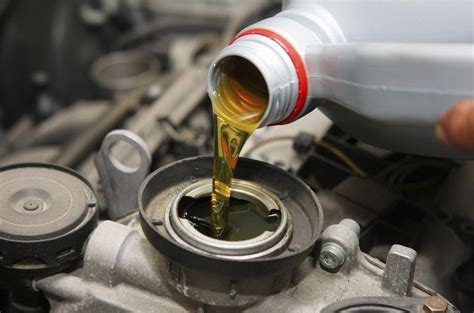 Synthetic vs. Conventional Motor Oil