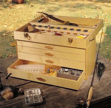 Fly Tying Box | Woodworking Project | Woodsmith Plans