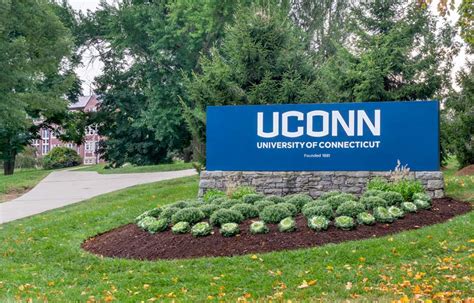 University of Connecticut Reviews, Profile and Rankings Data | UniversityHQ