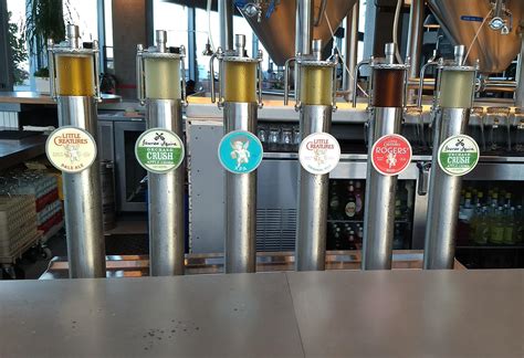 These beer taps let you see what the beer looks like : r/mildlyinteresting