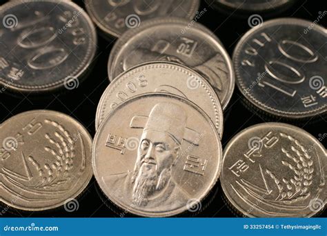 South Korean Won Coins stock photo. Image of macro, asian - 33257454