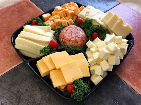 Cheese & Crackers Tray | Meat & Cheese Trays | Oregon Dairy