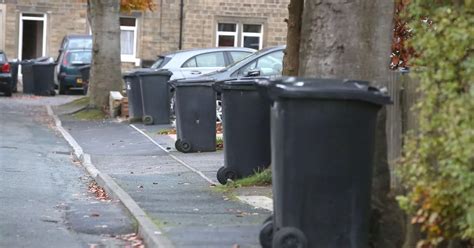 Kirklees bin workers vote in favour of strike action - YorkshireLive