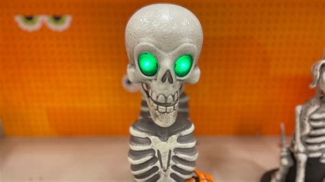 Talking Skeleton Bust 2022 Animatronic In-Store Demo at Target - YouTube