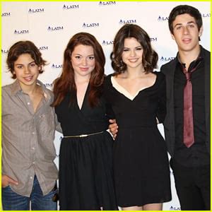 Will There Be a 'Wizards of Waverly Place' Reboot or Reunion? Stars ...