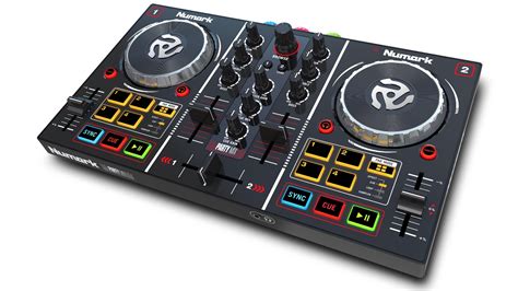 The 8 best beginner DJ controllers in 2022 for budding mix masters ...