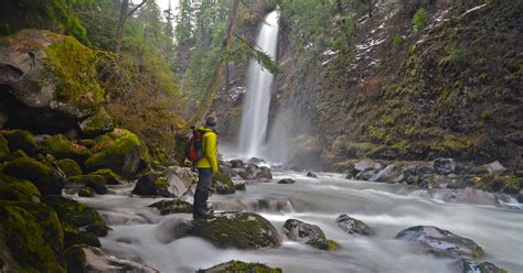 Hike to Mill Creek & Barr Creek Falls, Mill Creek Falls Parking Area