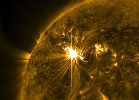 Solar Storm Prediction: Scientists Noticed Pre-Flare Spark From Sun ...