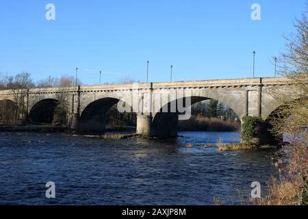 Kelso Bridge or Rennie's Bridge over the River Tweed in Kelso, Scottish ...