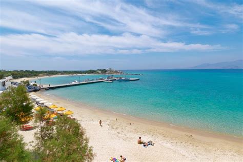 Naxos beaches guide: Go to the beach like a local - Xanemo Sailing