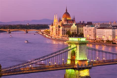 Dịch vụ vận chuyển hàng hóa đi Hungary giá rẻ, uy tín