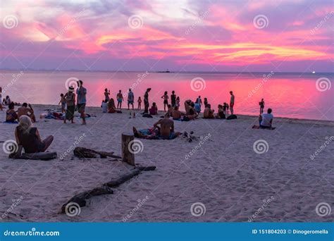 Zen Beach Sunset Koh Phangan Thailand Editorial Stock Photo - Image of ...