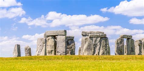 Stonehenge, Amesbury - Book Tickets & Tours | GetYourGuide