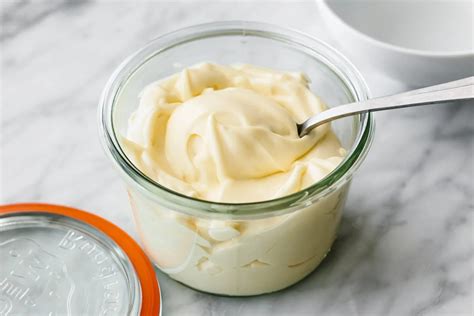 Mayonnaise Recipe (Super Easy!) | Downshiftology