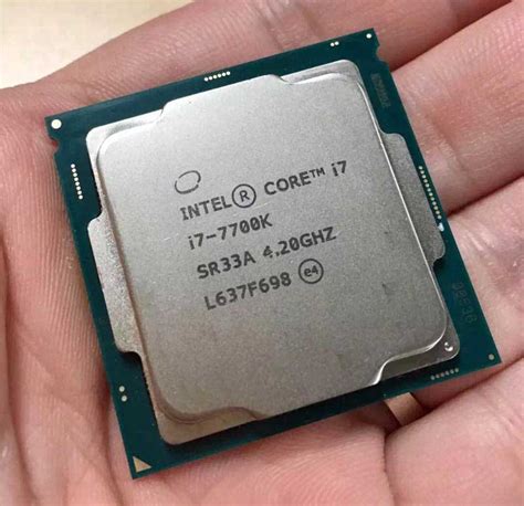 Intel Core i7-7700K Processor Overclocked to 4.9 GHz Hits 100C - Legit ...