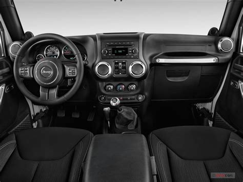 2014 Jeep Wrangler Interior | U.S. News & World Report