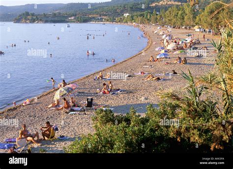 GREECE SITHONIA HALKIDIKI NEOS MARMARAS PARADISOS BEACH Stock Photo - Alamy