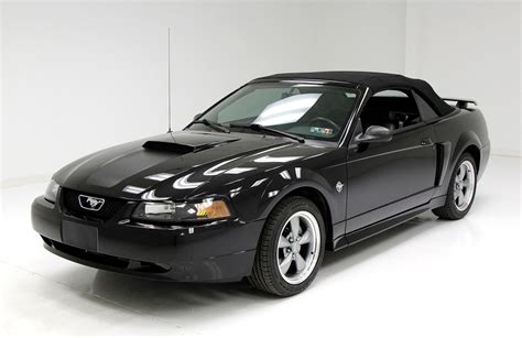 Black 1999 Ford Mustang