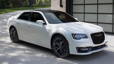 We Get A Sneak Peek At The Pricing For The 2023 Chrysler 300 Series ...