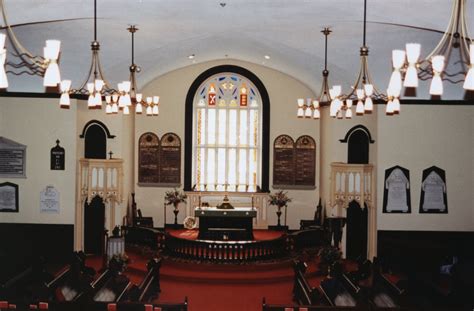 Interior of St. Mark's Anglican Church, Niagara-on-the-Lake: Niagara-on ...