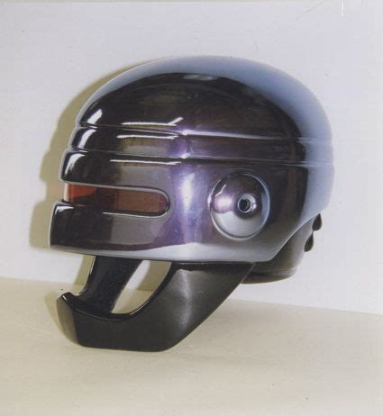 The Iconic helmet of Offiicer Murphy in Robocop. OCP may have rebuilt ...