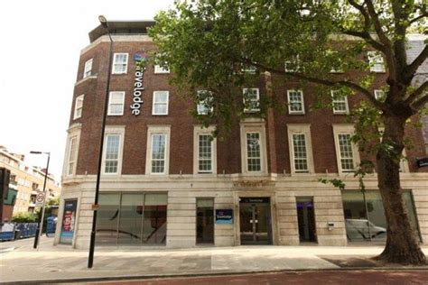 Travelodge London Central Waterloo Hotel - Compare Deals