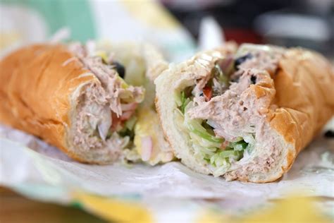 The Subway tuna lawsuit is back, alleging that samples contain chicken ...