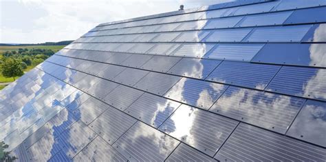 Tesla/SolarCity ira de l’avant dans l'industrie des toits solaires