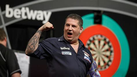 Premier League: Michael Smith, Dave Chisnall and Robert Thornton are ...