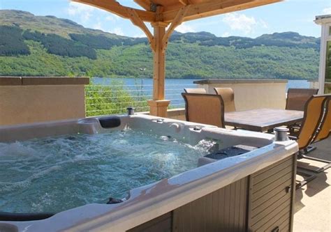 Hot Tub Lodges and Log Cabins - Loch Lomond | Trossachs